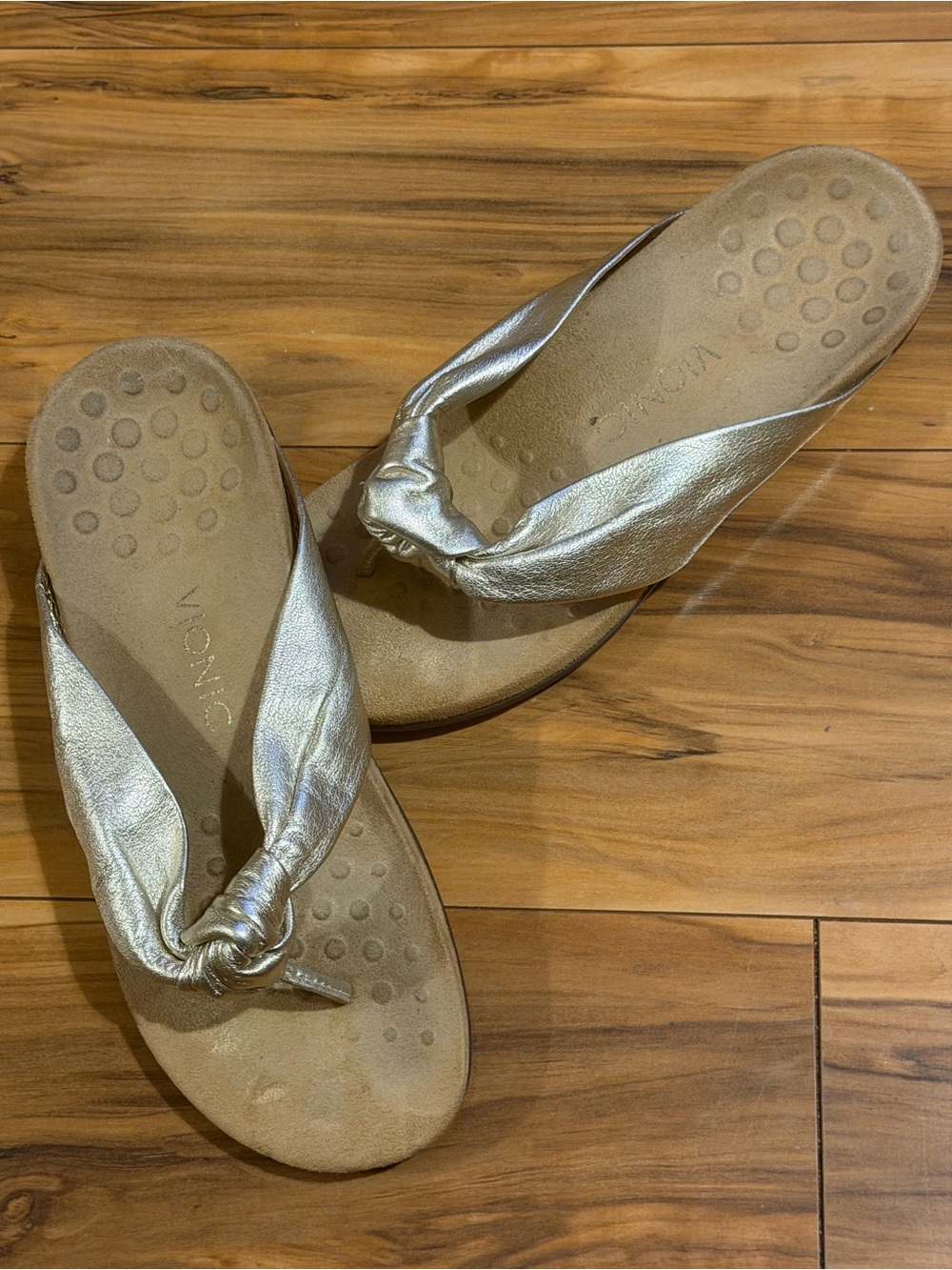 Vionic Metallic Gold Knot-Front Thong Sandals - Women's